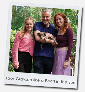 Taos Grayson like a Pearl in the Sun